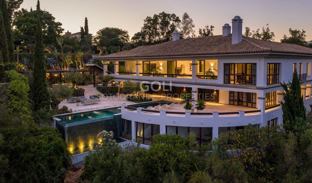 Calle Faisán and an elegant Sotogrande mansion for sale Sotogrande